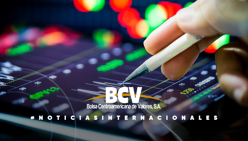 El S&P 500 cerró el jueves 26 de junio a tan solo tres puntos de alcanzar un nuevo máximo histórico, en un contexto marcado por señales mixtas en la economía de Estados Unidos y crecientes expectativas de recortes en las tasas de interés por parte de la Reserva Federal.