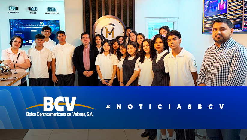 La Bolsa Centroamericana de Valores (BCV) recibió la visita de estudiantes del Centro de Investigación e Innovación Educativas (CIIE), en una jornada orientada a acercar a las nuevas generaciones al conocimiento del mercado de valores y fortalecer su comprensión sobre el papel que desempeña el sistema financiero en el desarrollo económico del país.
